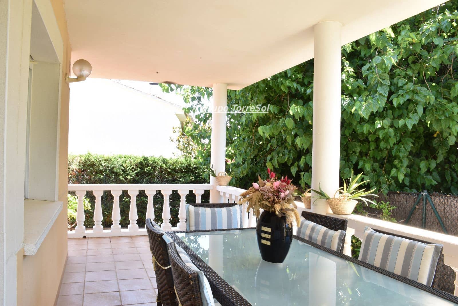 4 soveværelse Villa til salg i El Vendrell med swimmingpool garage - € 499.000 (Ref: 9874378)