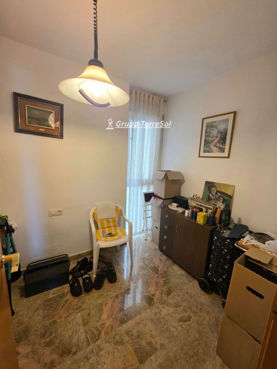 4 bedroom Flat for sale in Torredembarra with garage - € 249,000 (Ref: 9877224)