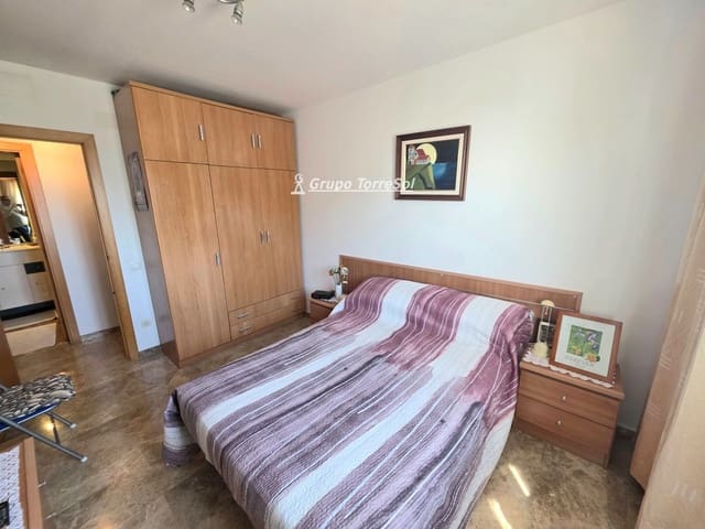 4 Zimmer Wohnung zu verkaufen in Torredembarra mit Garage - 249.000 € (Ref: 9877224)