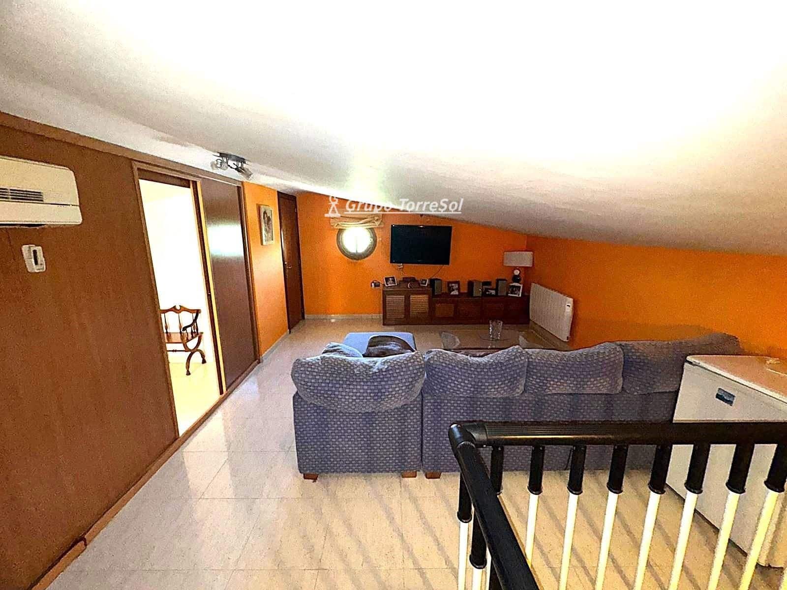5 soverom Villa til salgs i La Bisbal del Penedes med svømmebasseng - € 292 000 (Ref: 9889265)
