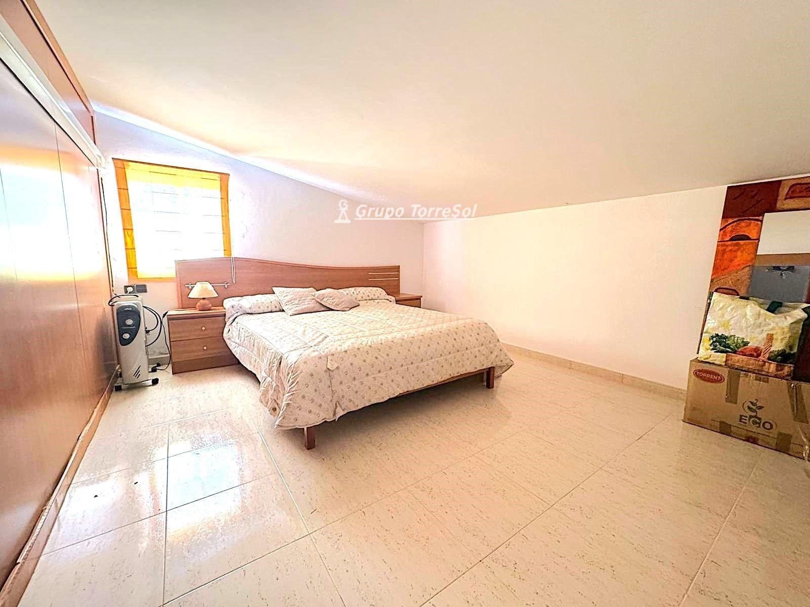5 soverom Villa til salgs i La Bisbal del Penedes med svømmebasseng - € 292 000 (Ref: 9889265)