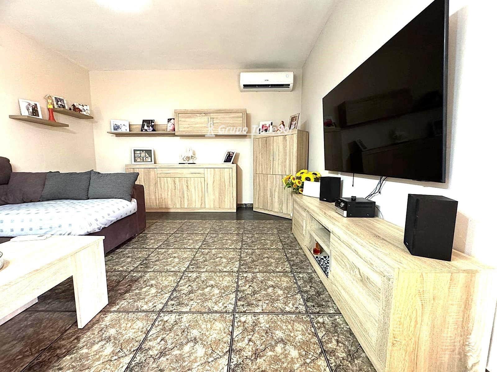 5 soverom Villa til salgs i La Bisbal del Penedes med svømmebasseng - € 292 000 (Ref: 9889265)