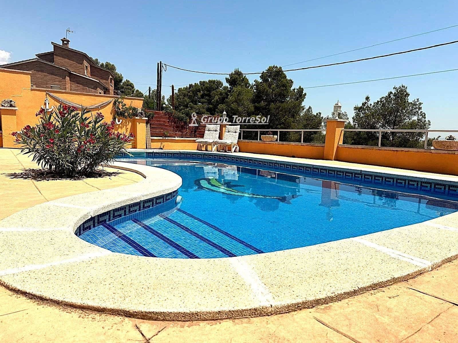 5 soverom Villa til salgs i La Bisbal del Penedes med svømmebasseng - € 292 000 (Ref: 9889265)