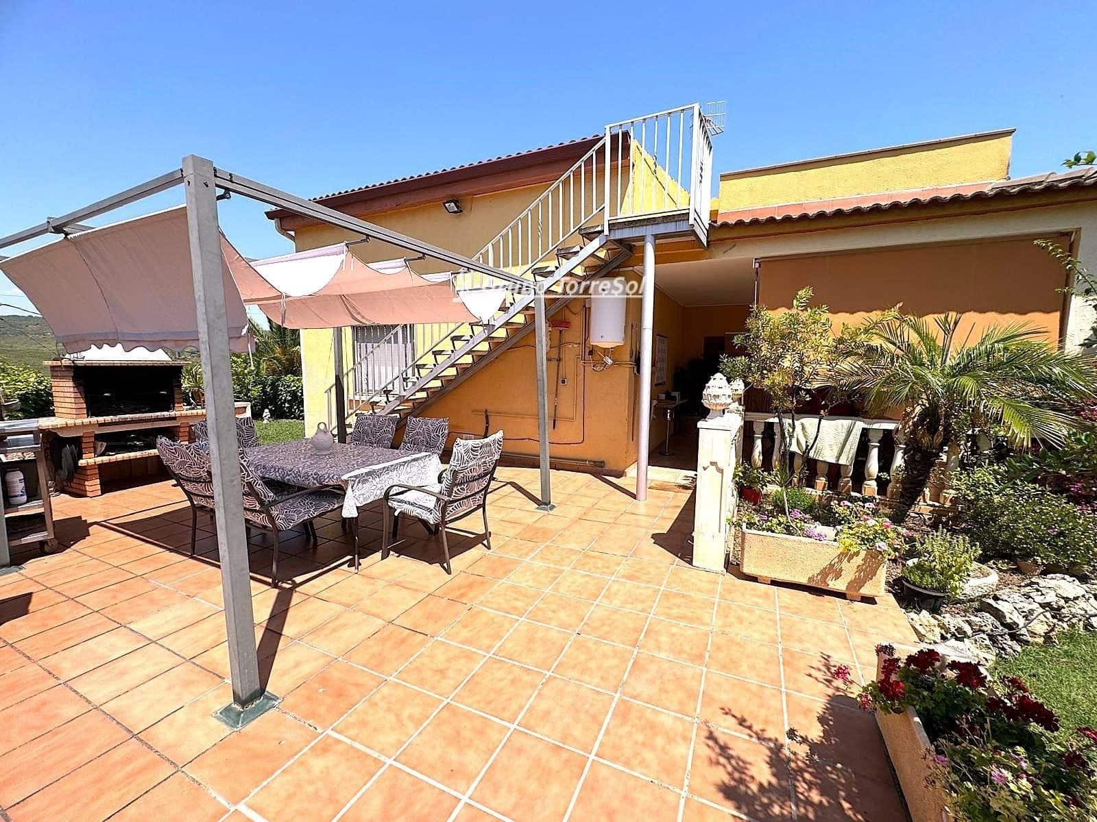 5 soverom Villa til salgs i La Bisbal del Penedes med svømmebasseng - € 292 000 (Ref: 9889265)
