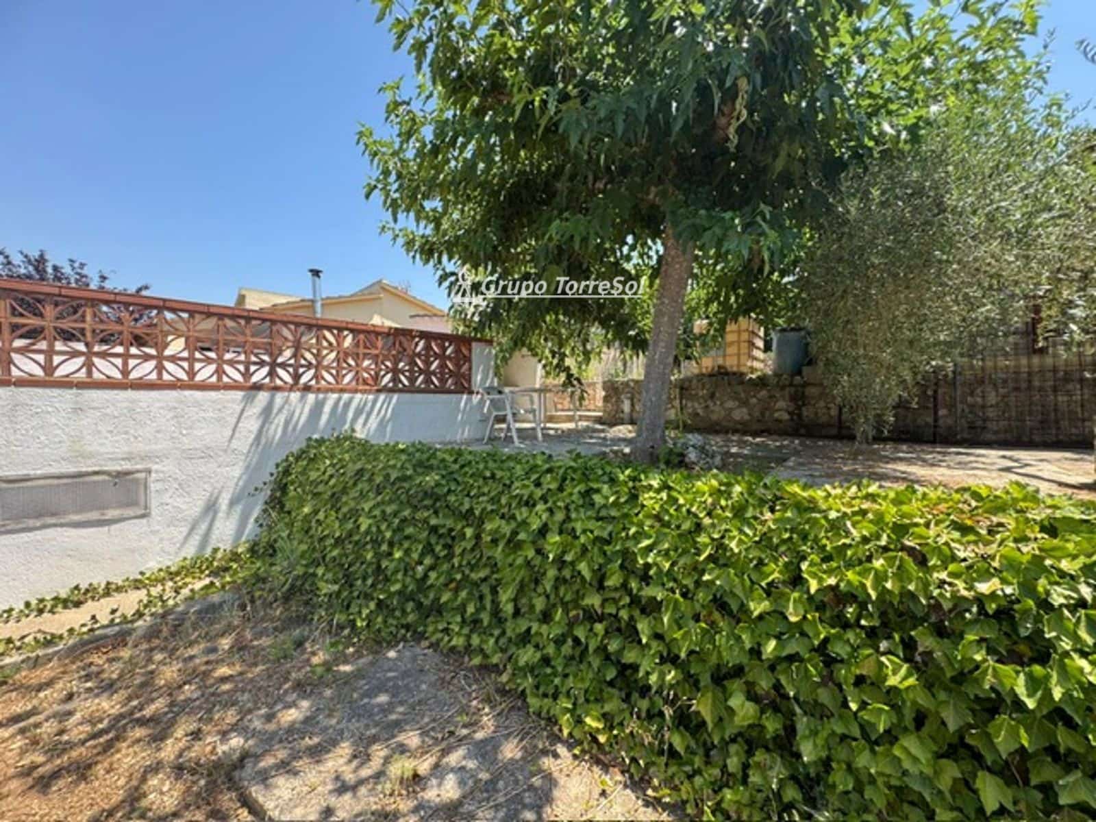 5 Zimmer Villa zu verkaufen in La Bisbal del Penedes mit Pool - 292.000 € (Ref: 9889265)