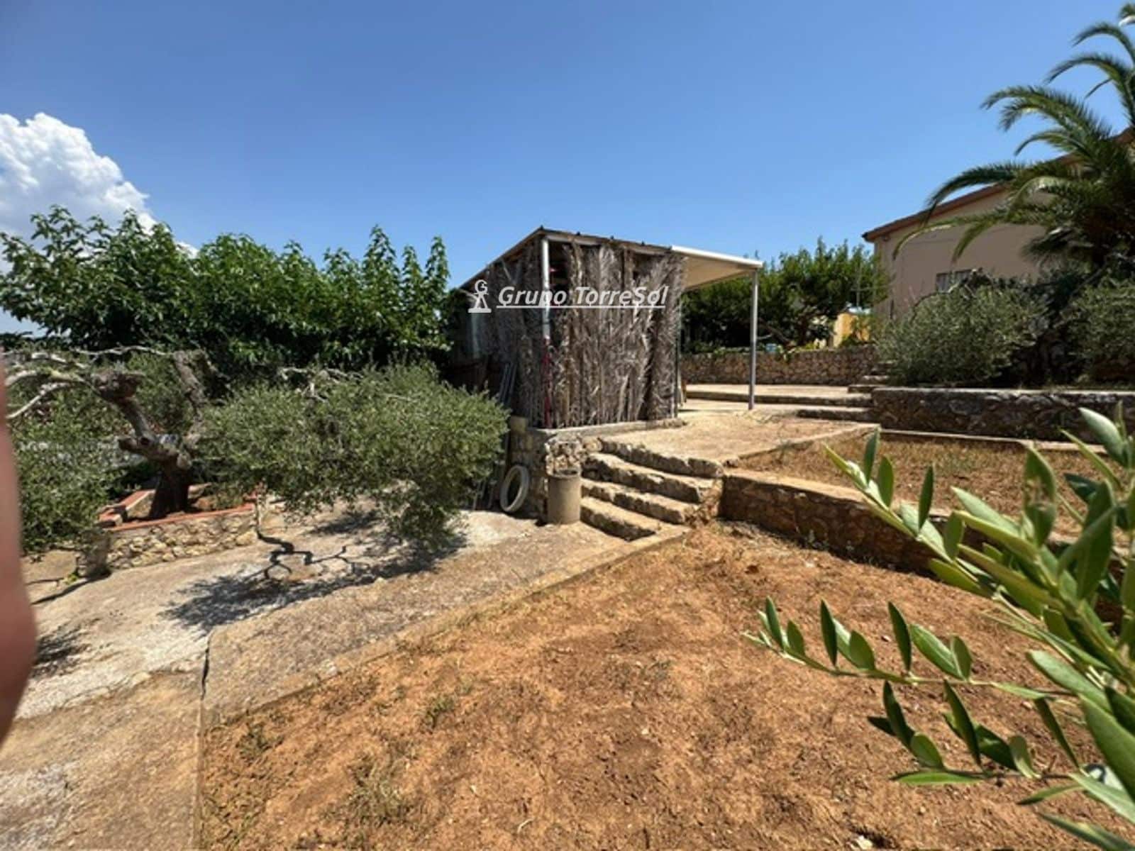 5 Zimmer Villa zu verkaufen in La Bisbal del Penedes mit Pool - 292.000 € (Ref: 9889265)