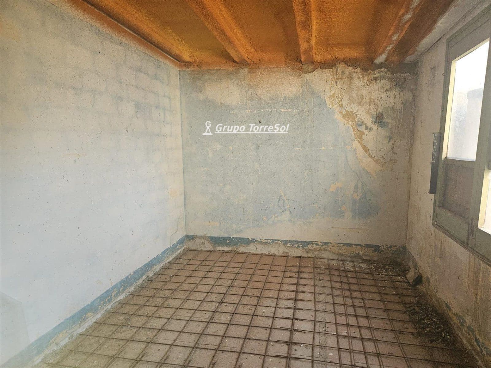 Villa for sale in Masllorenc - € 120,000 (Ref: 9895428)