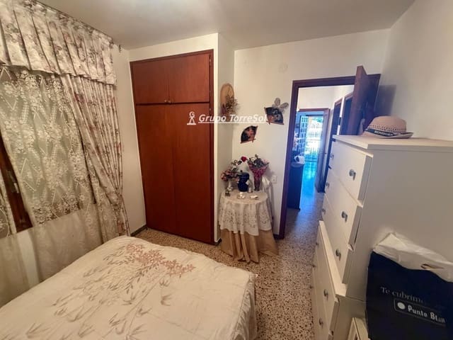 Chalet de 4 habitaciones en Calafell en venta con piscina garaje - 255.000 € (Ref: 9899970)