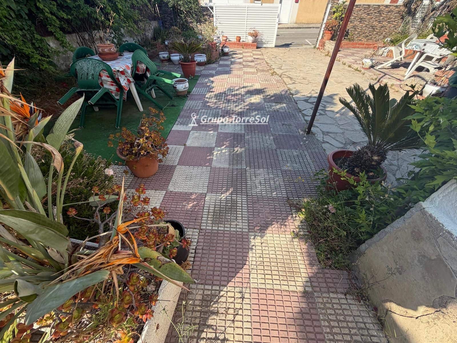 Chalet de 4 habitaciones en Calafell en venta con piscina garaje - 255.000 € (Ref: 9899970)