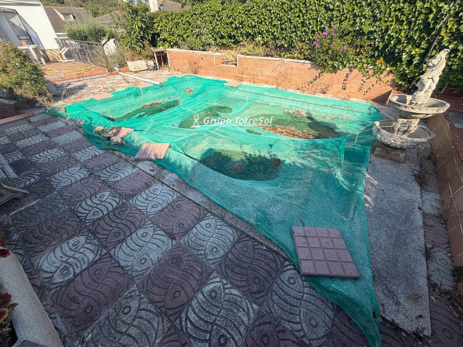 Chalet de 4 habitaciones en Calafell en venta con piscina garaje - 255.000 € (Ref: 9899970)