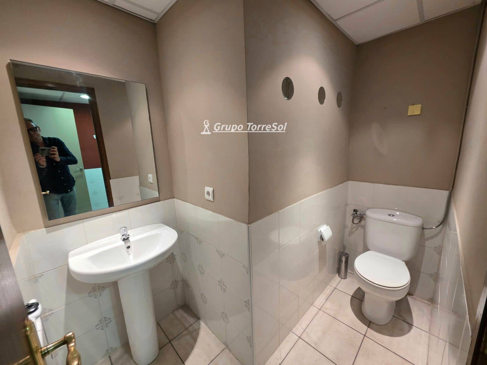 Komercyjne do wynajęcia w Torredembarra - 600 € (Ref: 9909736)