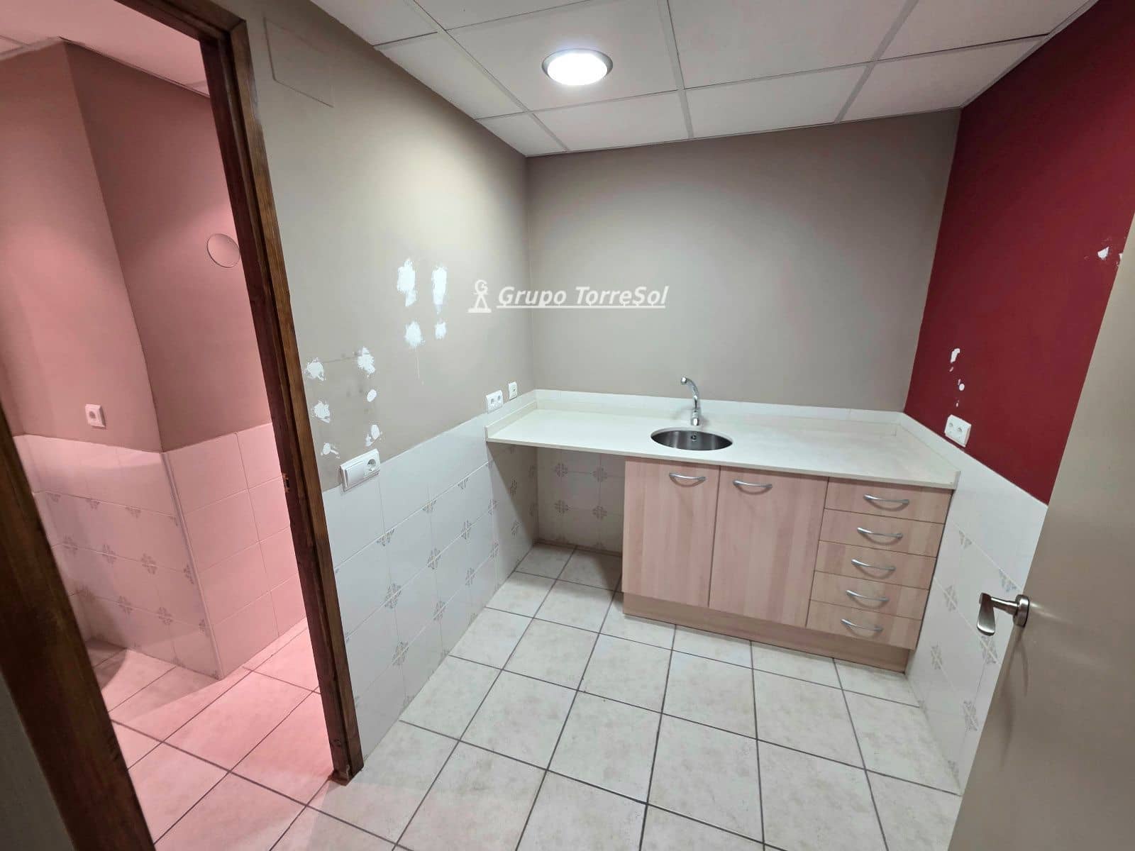 Komercyjne do wynajęcia w Torredembarra - 600 € (Ref: 9909736)
