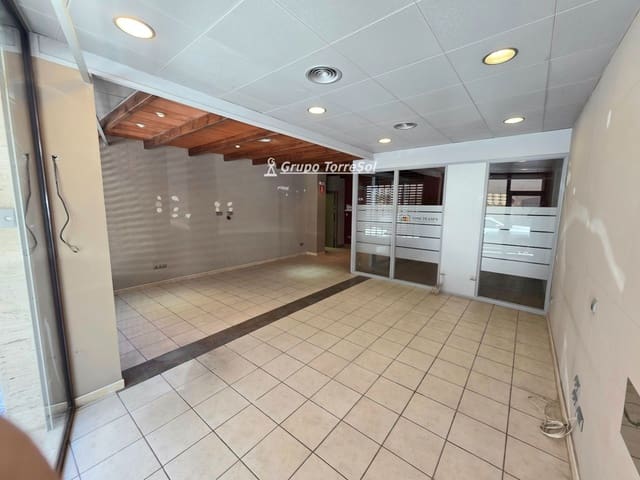 Komercyjne do wynajęcia w Torredembarra - 600 € (Ref: 9909736)