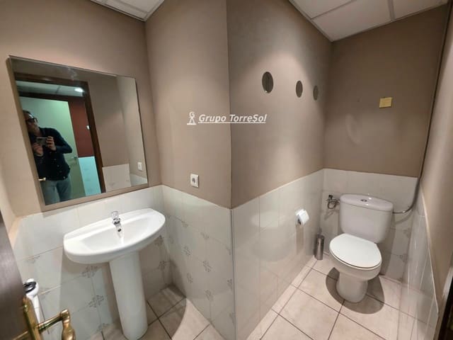 Komercyjne do wynajęcia w Torredembarra - 600 € (Ref: 9909736)