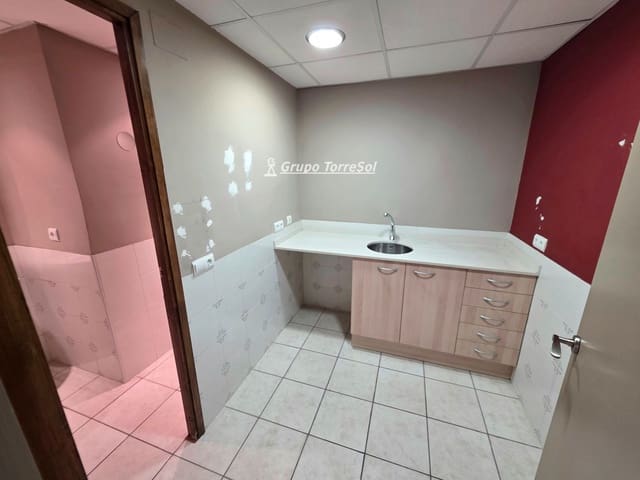 Komercyjne do wynajęcia w Torredembarra - 600 € (Ref: 9909736)