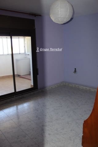 4 slaapkamer Penthouse te koop in La Pobla de Montornès - € 149.000 (Ref: 9911834)