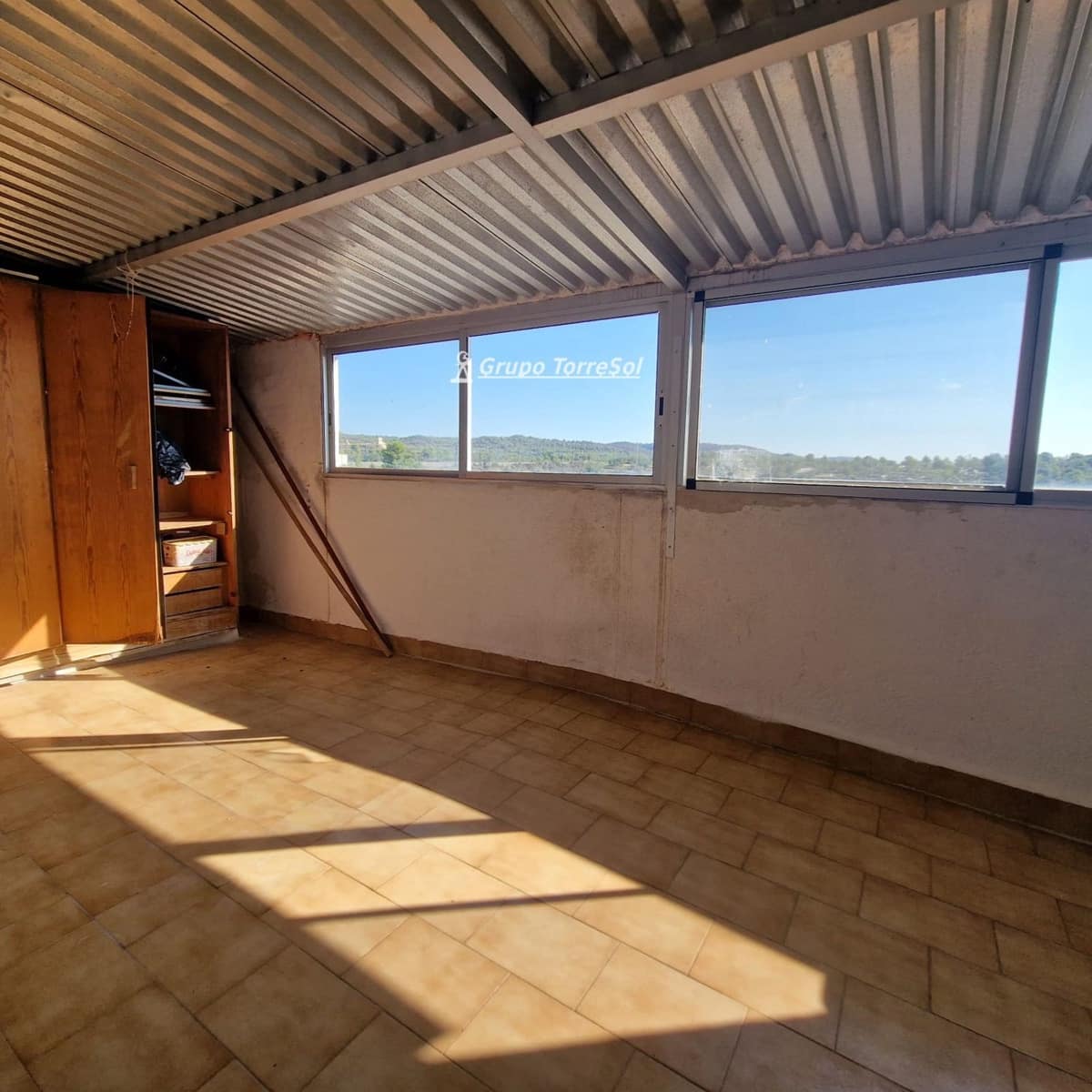 4 slaapkamer Penthouse te koop in La Pobla de Montornes - € 149.000 (Ref: 9911834)