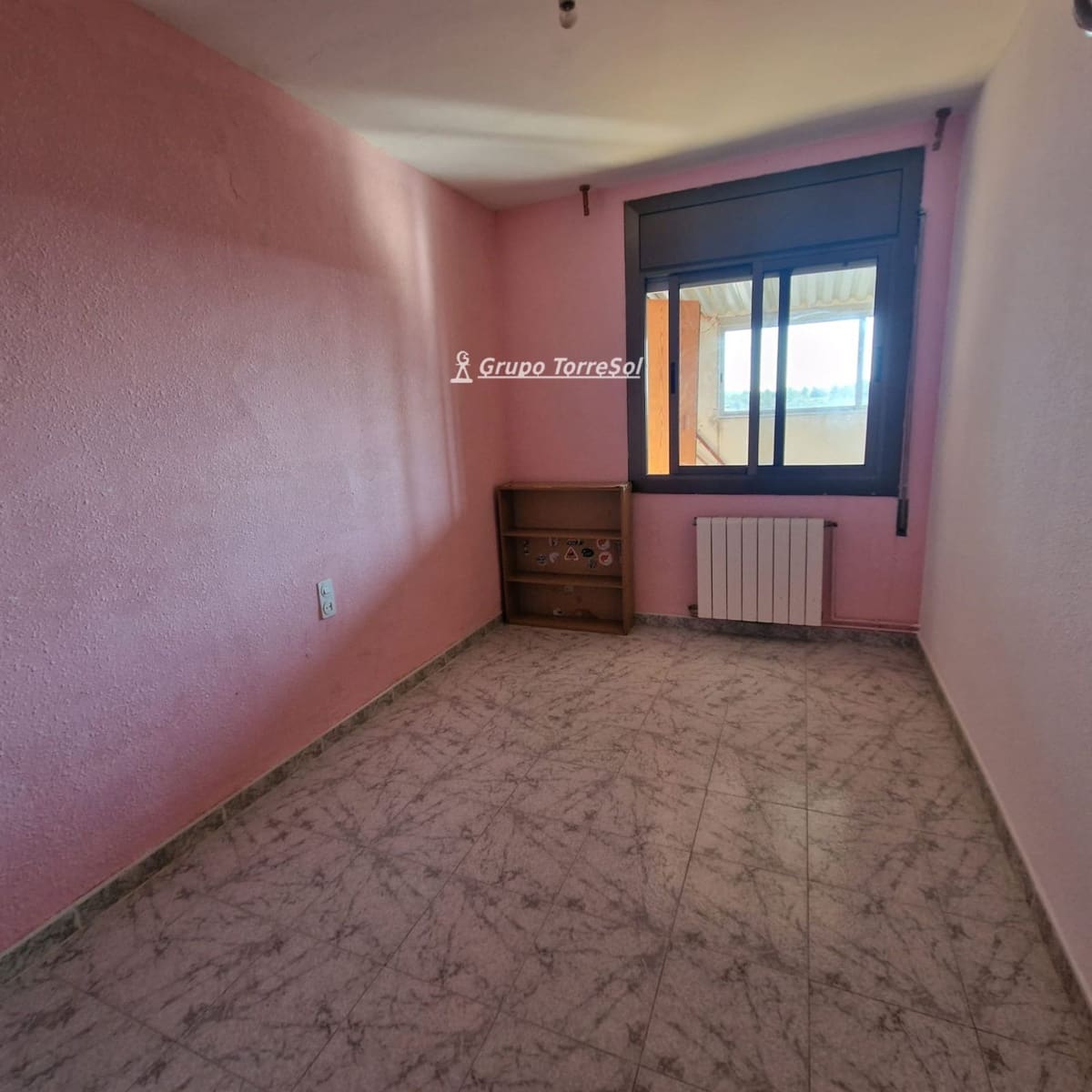 4 slaapkamer Penthouse te koop in La Pobla de Montornes - € 149.000 (Ref: 9911834)