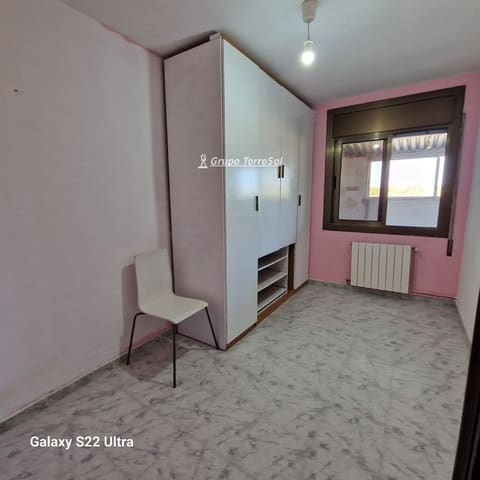 4 makuuhuone Kattohuoneisto myytävänä paikassa La Pobla de Montornès - 149 000 € (Ref: 9911834)