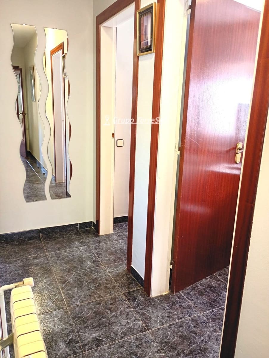 4 slaapkamer Villa te koop in Castellet i la Gornal - € 293.552 (Ref: 9911942)