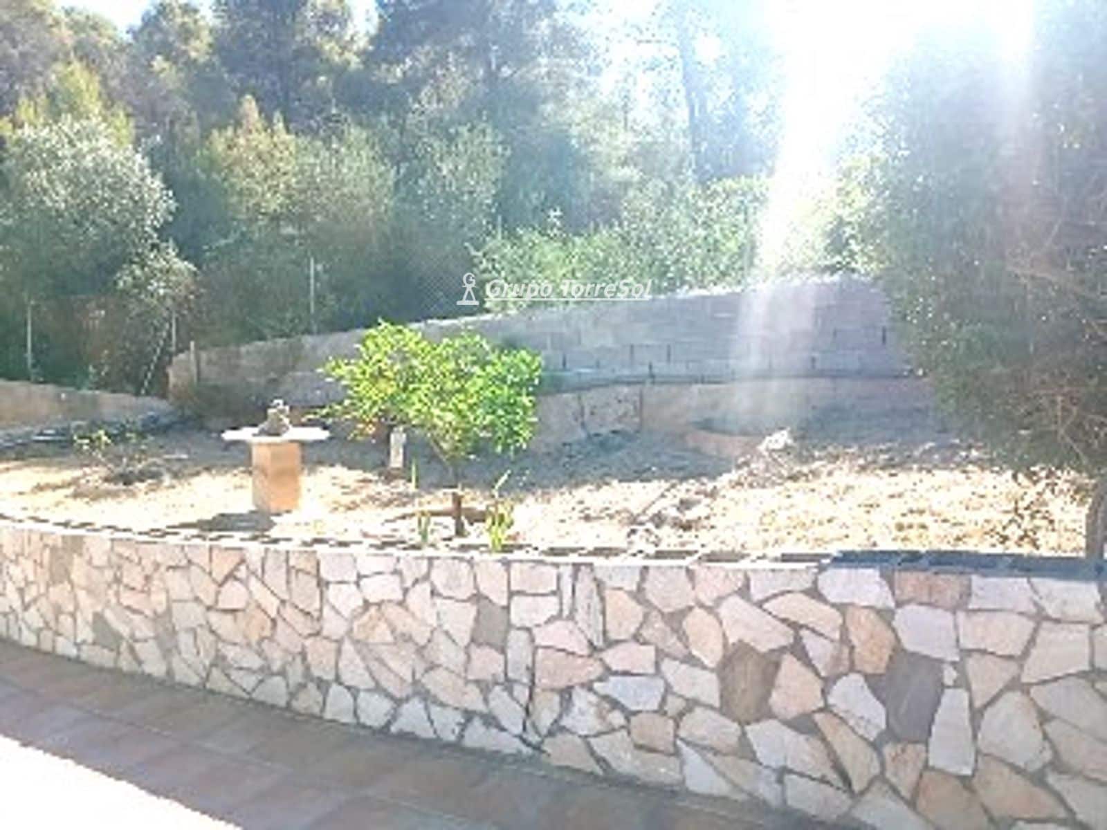 4 slaapkamer Villa te koop in Castellet i la Gornal - € 293.552 (Ref: 9911942)