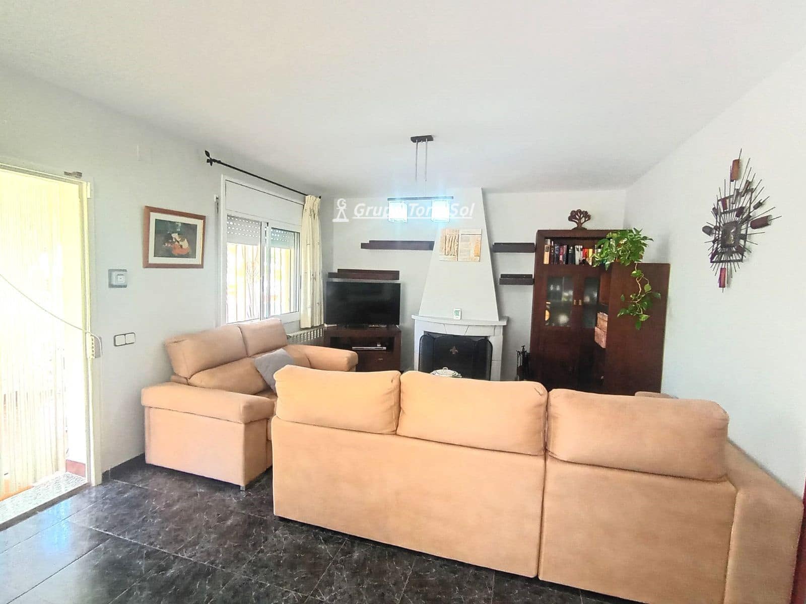 4 slaapkamer Villa te koop in Castellet i la Gornal - € 293.552 (Ref: 9911942)
