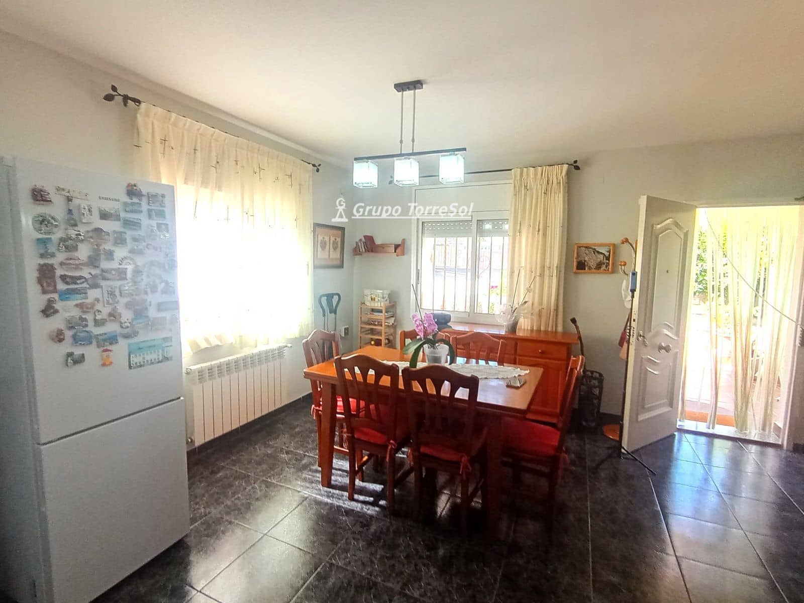 4 slaapkamer Villa te koop in Castellet i la Gornal - € 293.552 (Ref: 9911942)