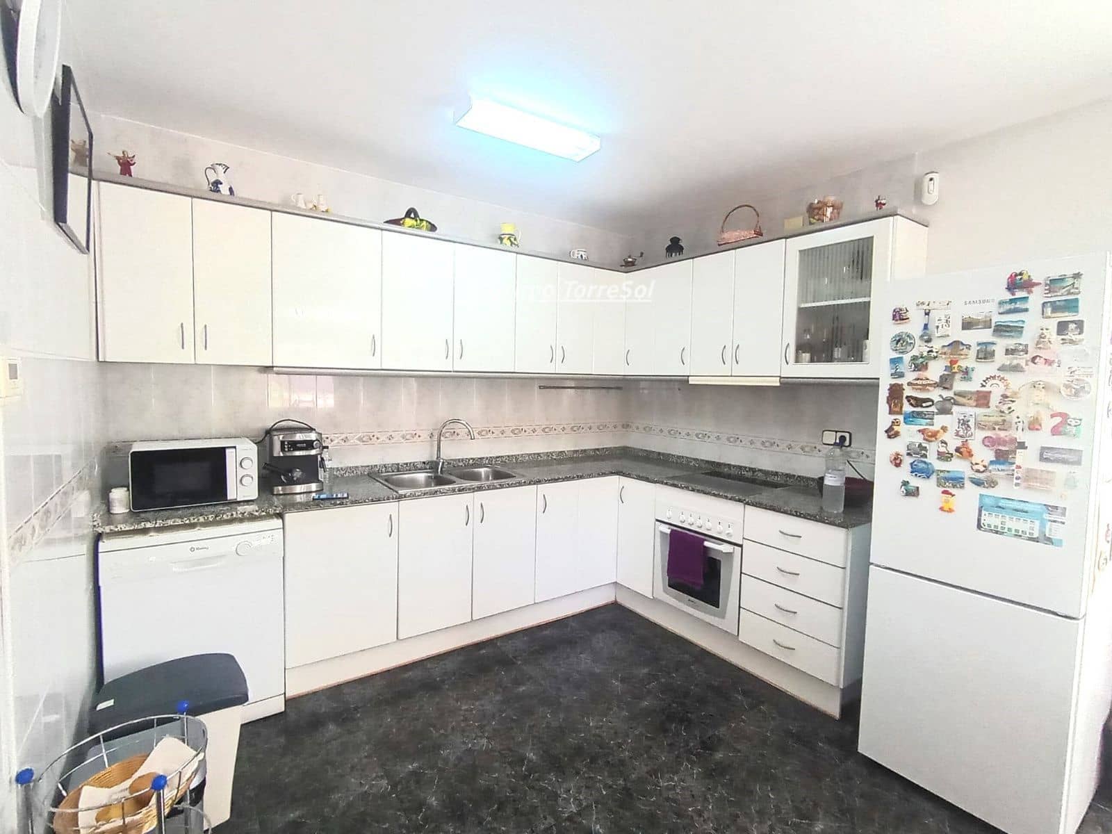 4 slaapkamer Villa te koop in Castellet i la Gornal - € 293.552 (Ref: 9911942)