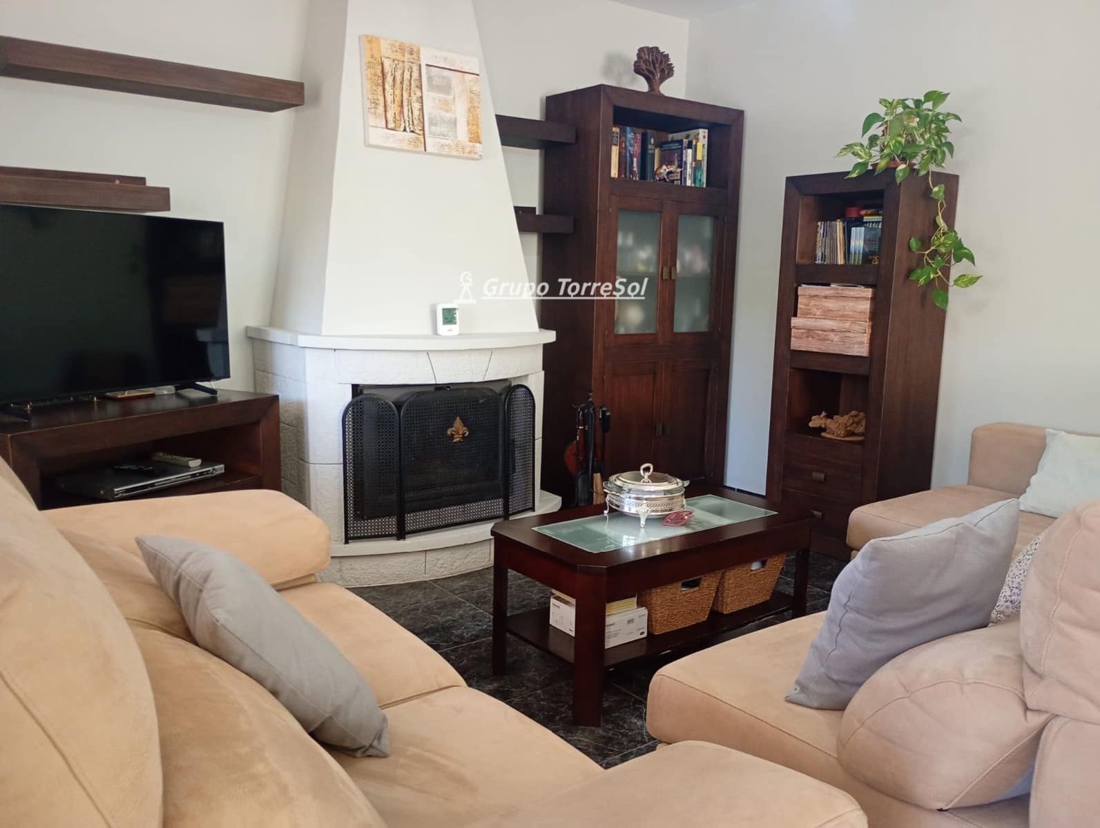 4 slaapkamer Villa te koop in Castellet i la Gornal - € 293.552 (Ref: 9911942)