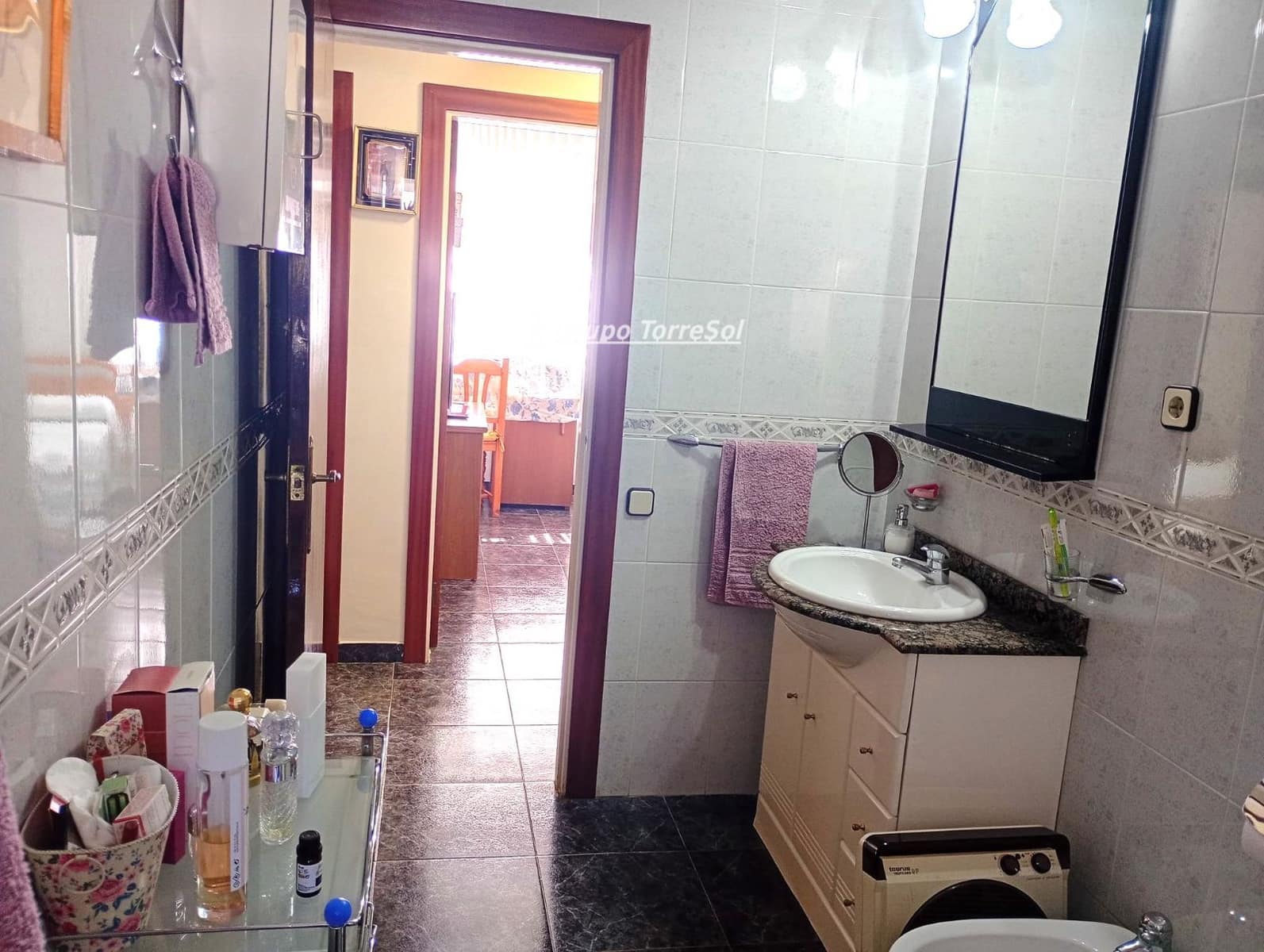 4 slaapkamer Villa te koop in Castellet i la Gornal - € 293.552 (Ref: 9911942)