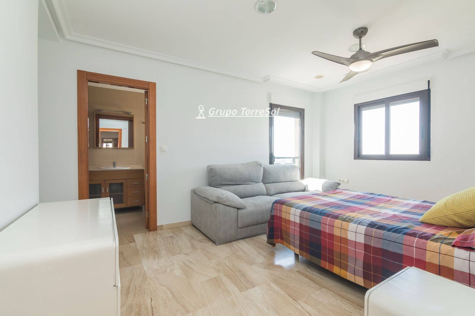 3 sovrum Takvåning till salu i Elche / Elx med pool garage - 439 000 € (Ref: 9914922)