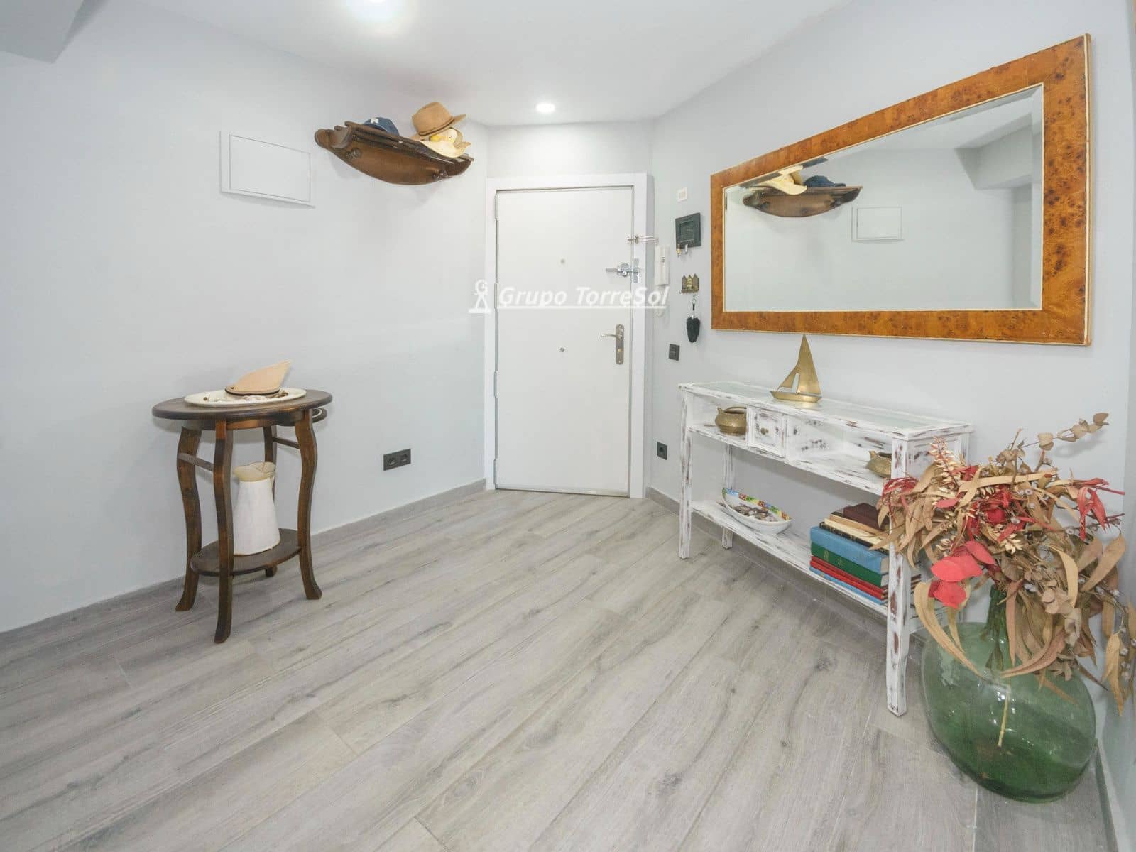 2 bedroom Flat for sale in El Vendrell - € 290,000 (Ref: 9916410)