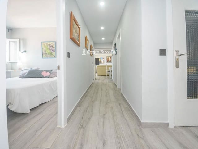 2 bedroom Flat for sale in El Vendrell - € 290,000 (Ref: 9916410)