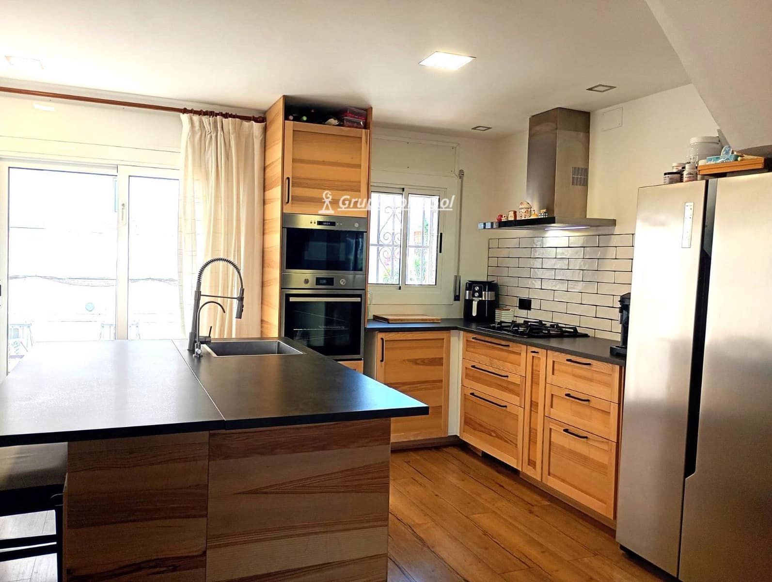 4 bedroom Townhouse for sale in Cunit with garage - € 297,100 (Ref: 9926516)