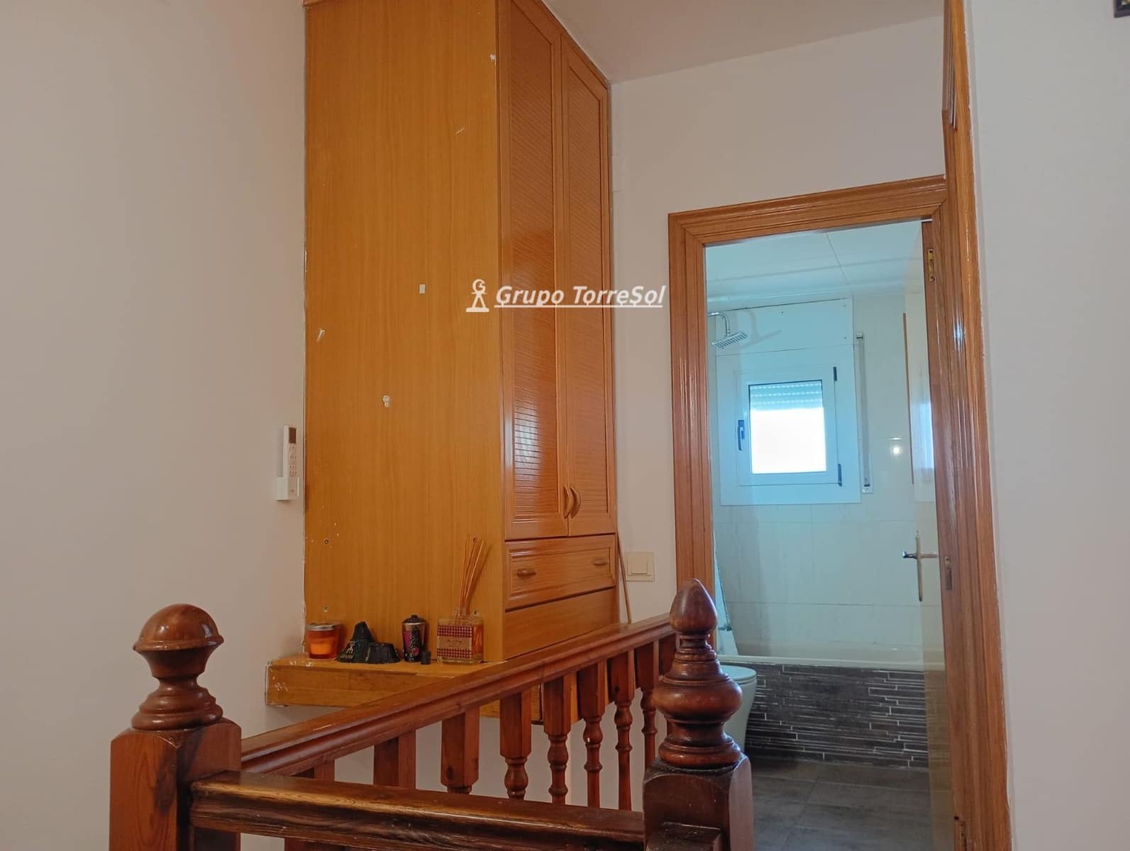 4 bedroom Townhouse for sale in Cunit with garage - € 297,100 (Ref: 9926516)