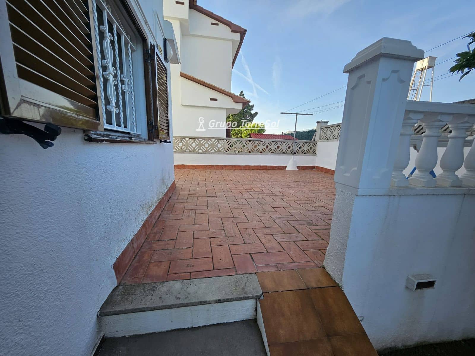 4 bedroom Villa for sale in Torredembarra with garage - € 310,000 (Ref: 9930340)