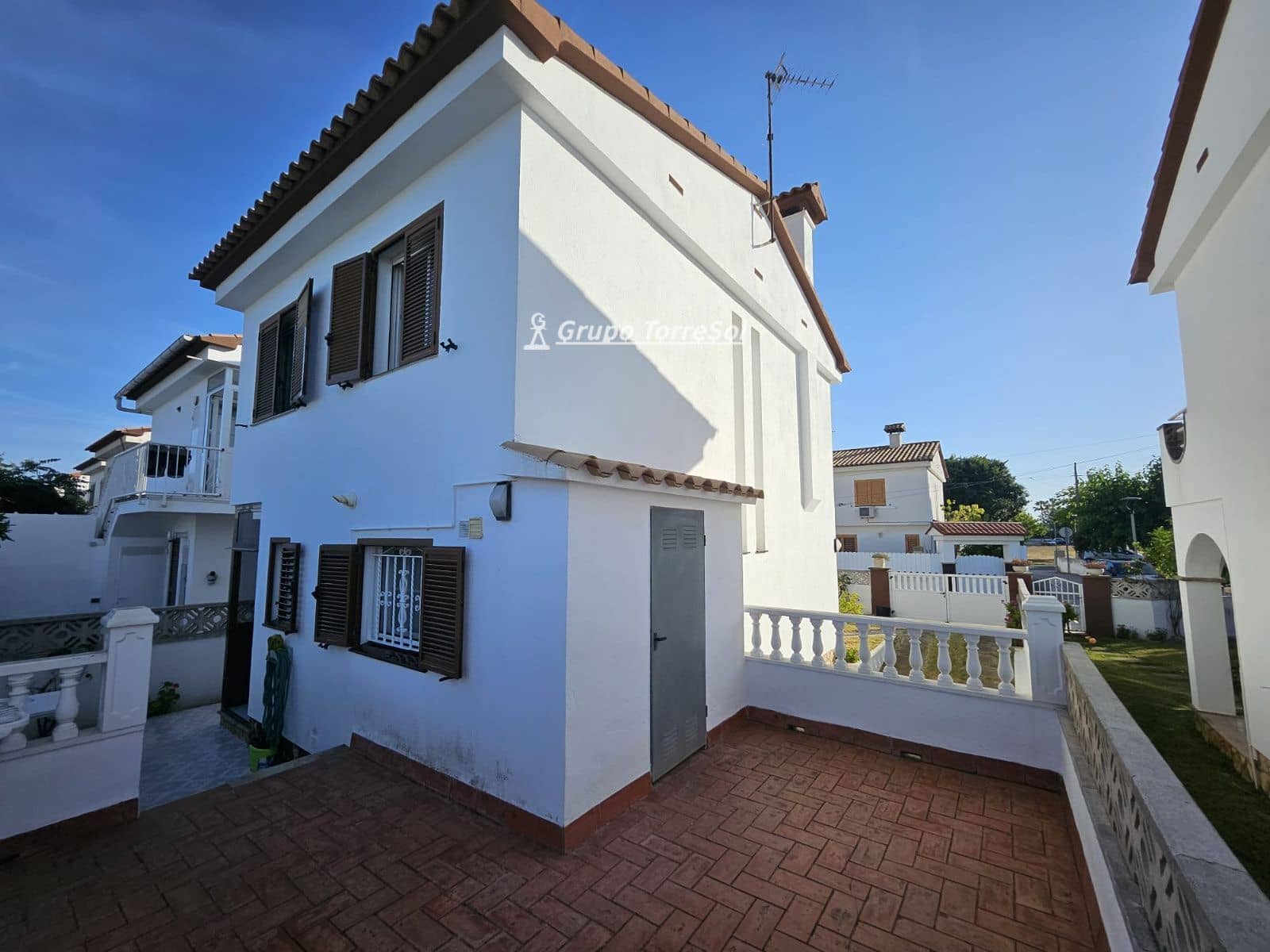 4 bedroom Villa for sale in Torredembarra with garage - € 310,000 (Ref: 9930340)