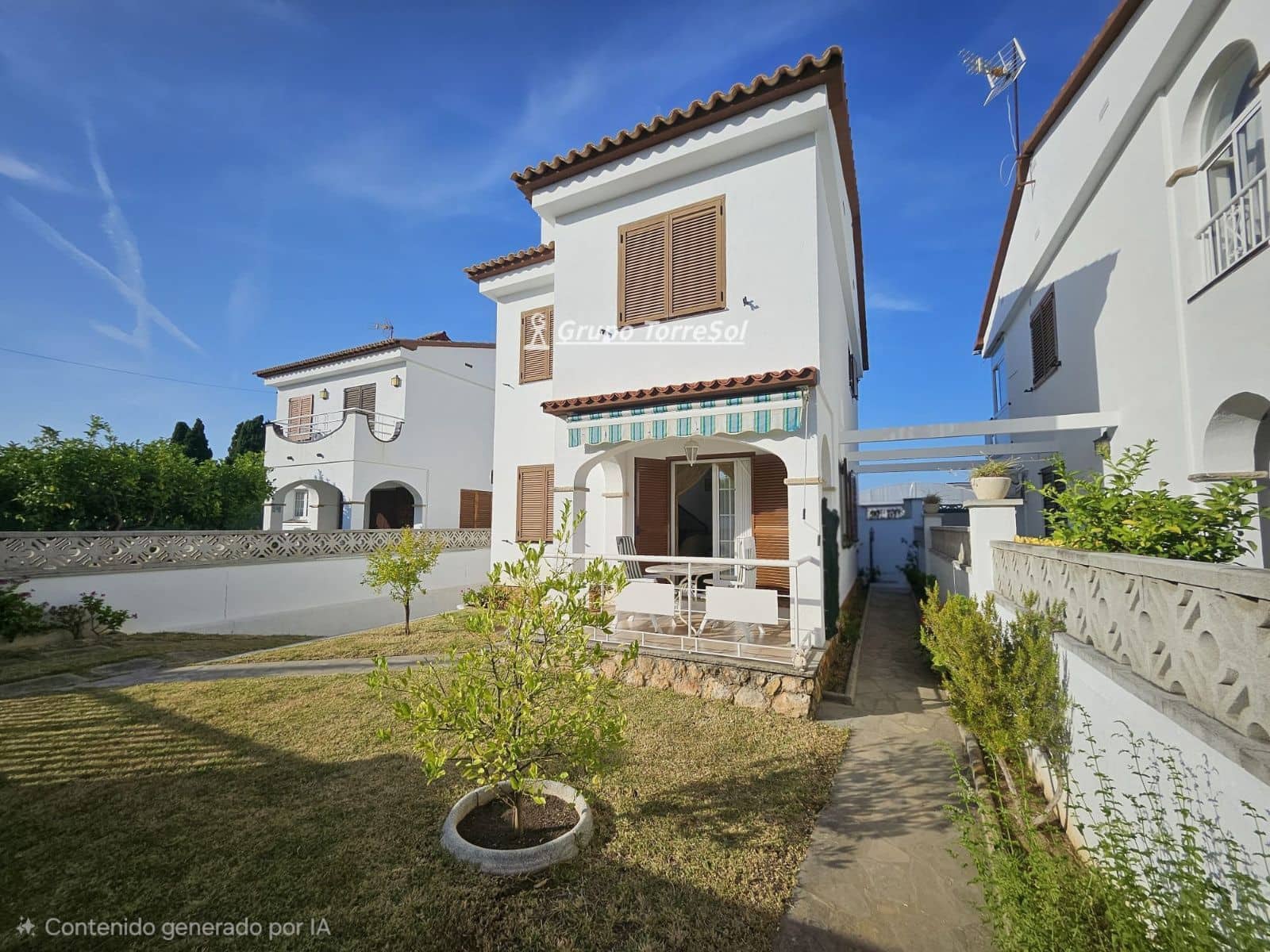 4 bedroom Villa for sale in Torredembarra with garage - € 310,000 (Ref: 9930340)