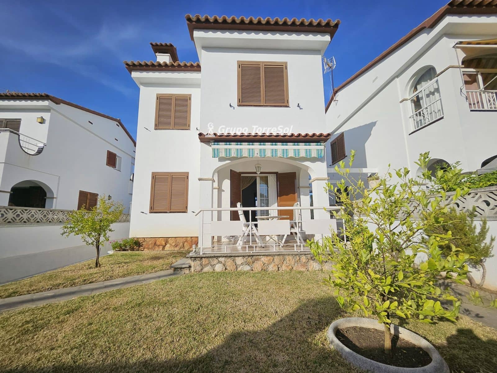 4 bedroom Villa for sale in Torredembarra with garage - € 310,000 (Ref: 9930340)