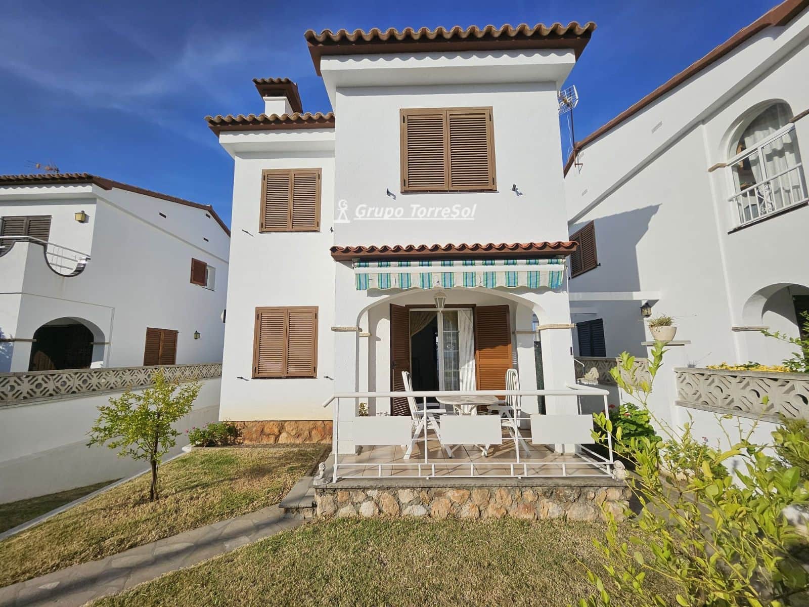4 bedroom Villa for sale in Torredembarra with garage - € 310,000 (Ref: 9930340)