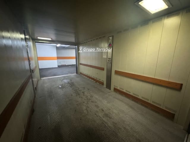 Garage til salg i Elche / Elx - € 25.000 (Ref: 9931817)