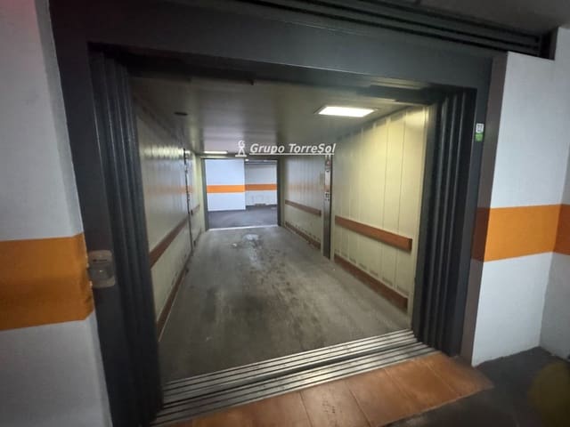 Garage til salg i Elche / Elx - € 25.000 (Ref: 9931817)