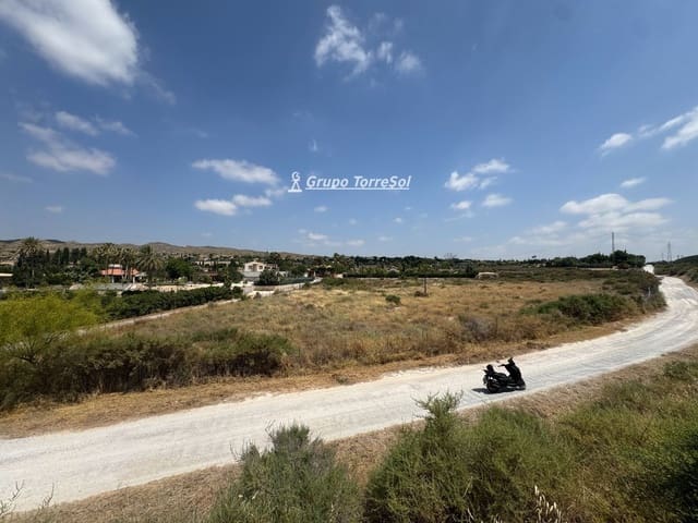 Grunde uden byggetilladelser til salg i Elche / Elx - € 75.000 (Ref: 9932151)
