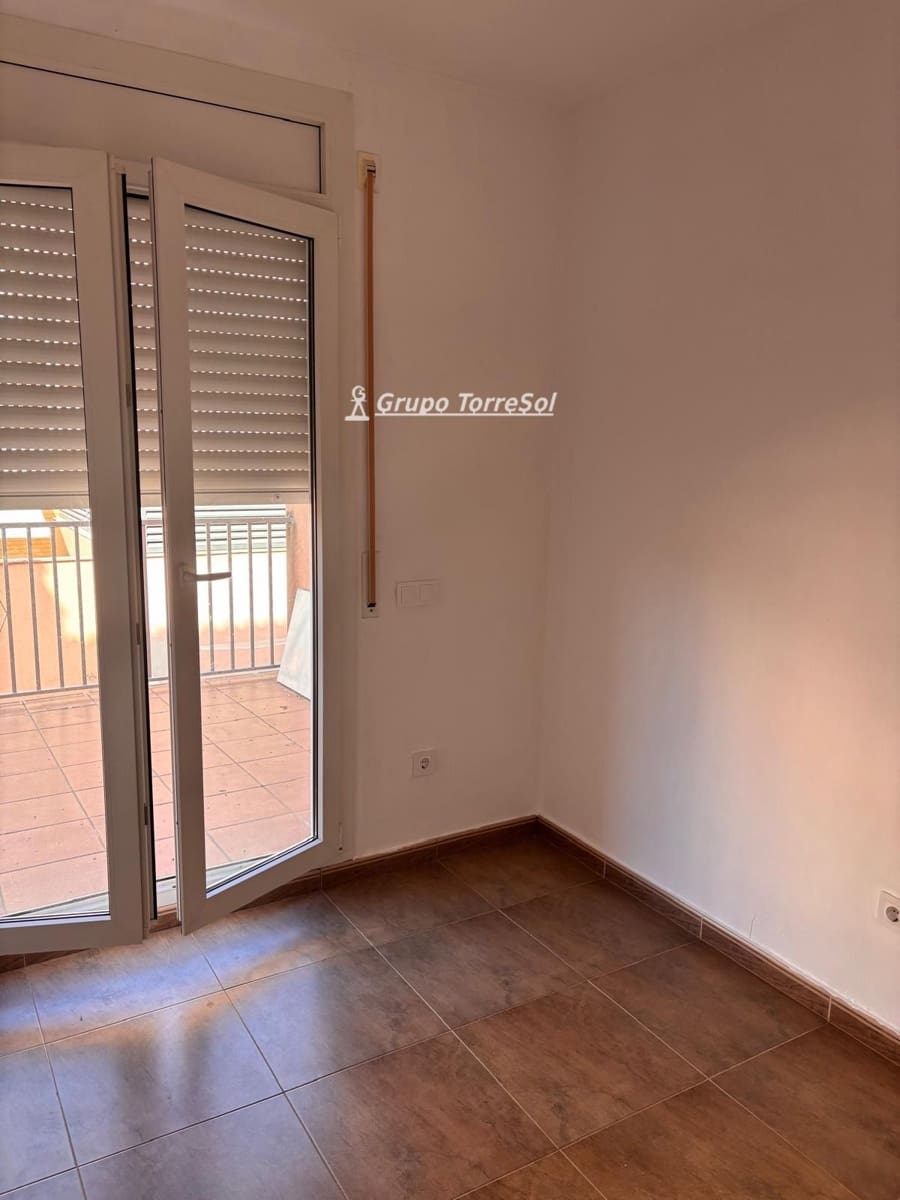 4 sypialnia Dom na sprzedaż w Bellvei z garażem - 305 000 € (Ref: 9932567)