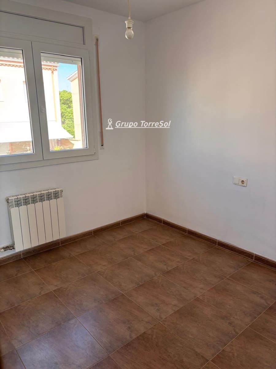 4 sypialnia Dom na sprzedaż w Bellvei z garażem - 305 000 € (Ref: 9932567)