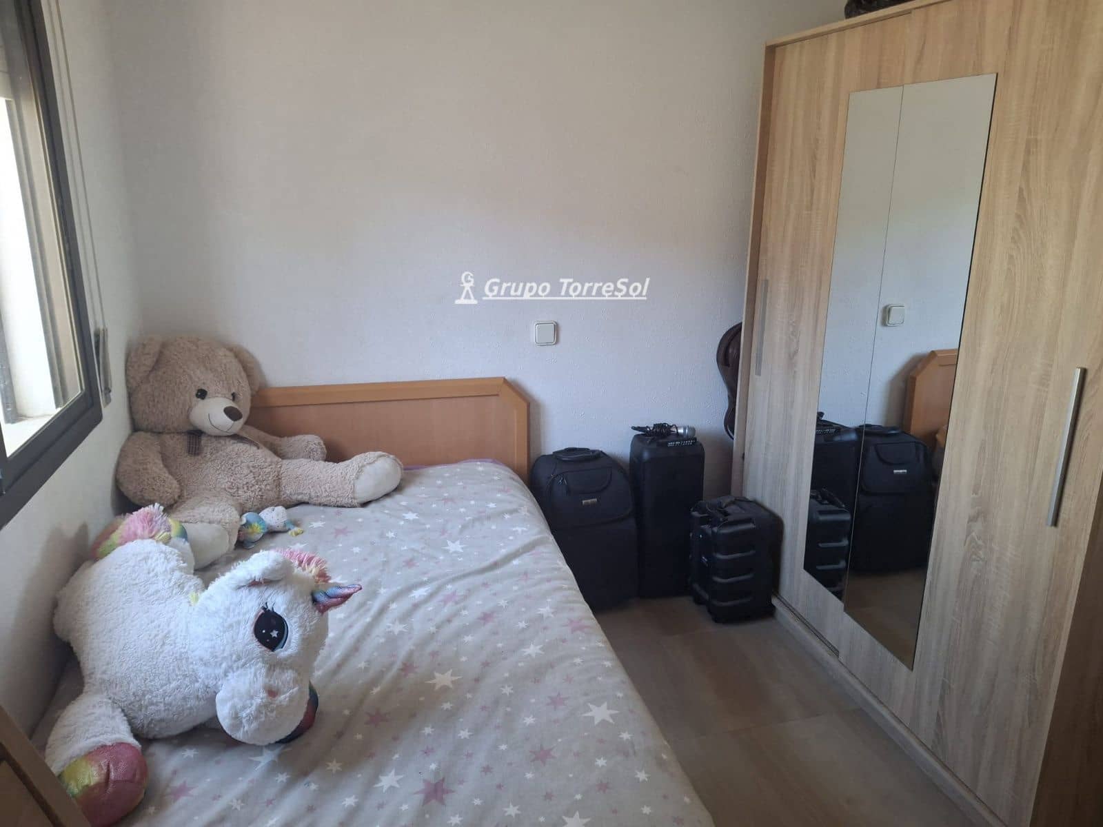 4 bedroom Villa for sale in Albinyana with garage - € 294,000 (Ref: 9934921)