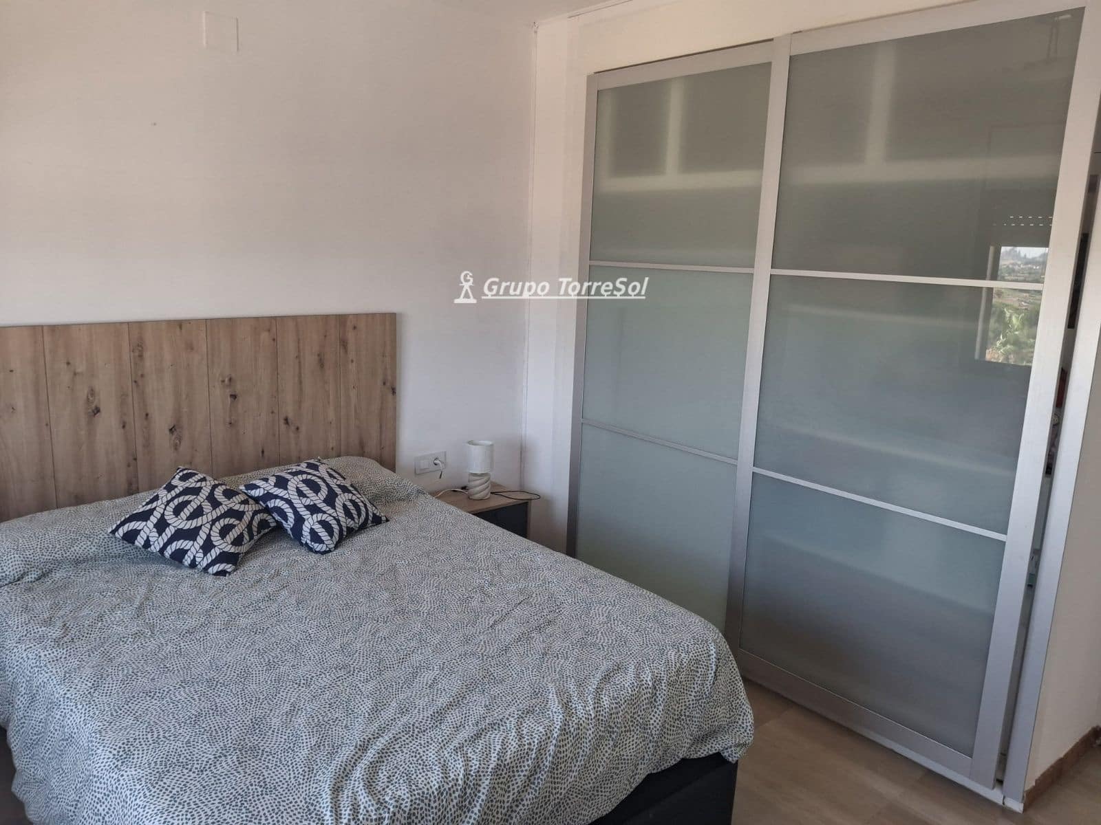 4 bedroom Villa for sale in Albinyana with garage - € 294,000 (Ref: 9934921)