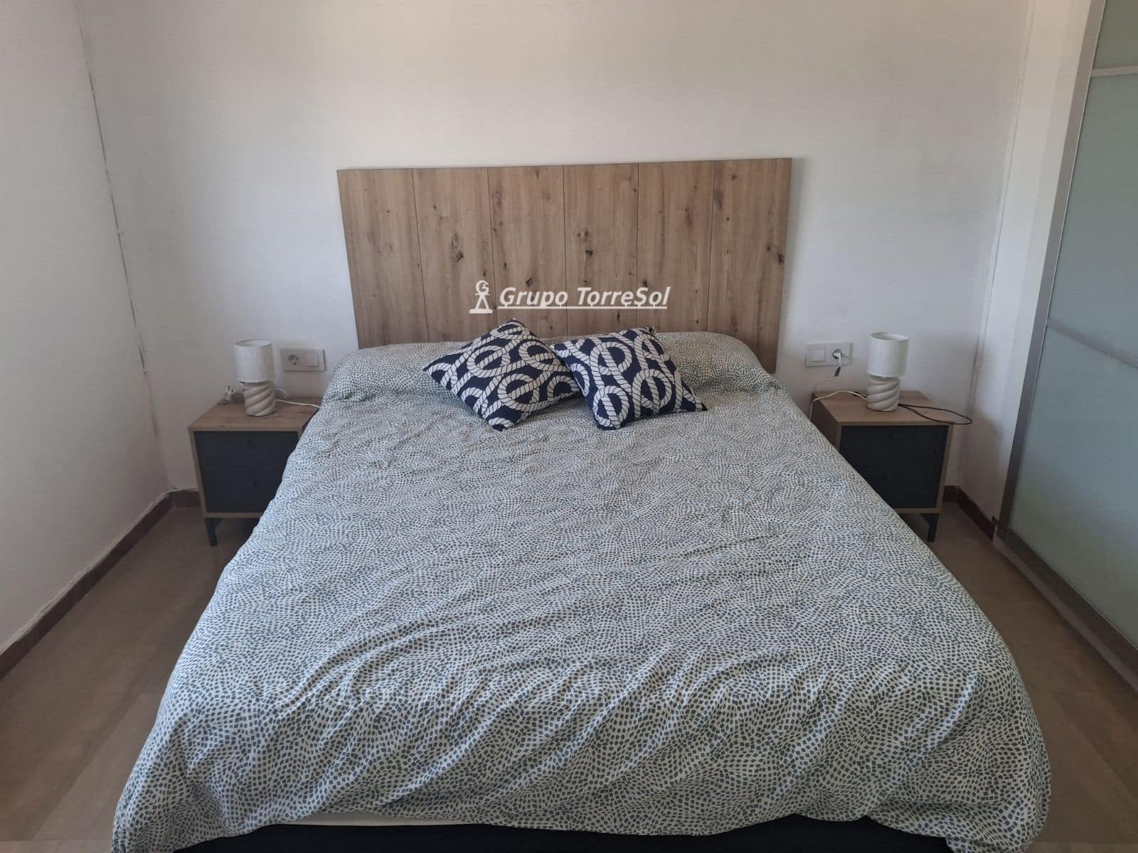 4 bedroom Villa for sale in Albinyana with garage - € 294,000 (Ref: 9934921)