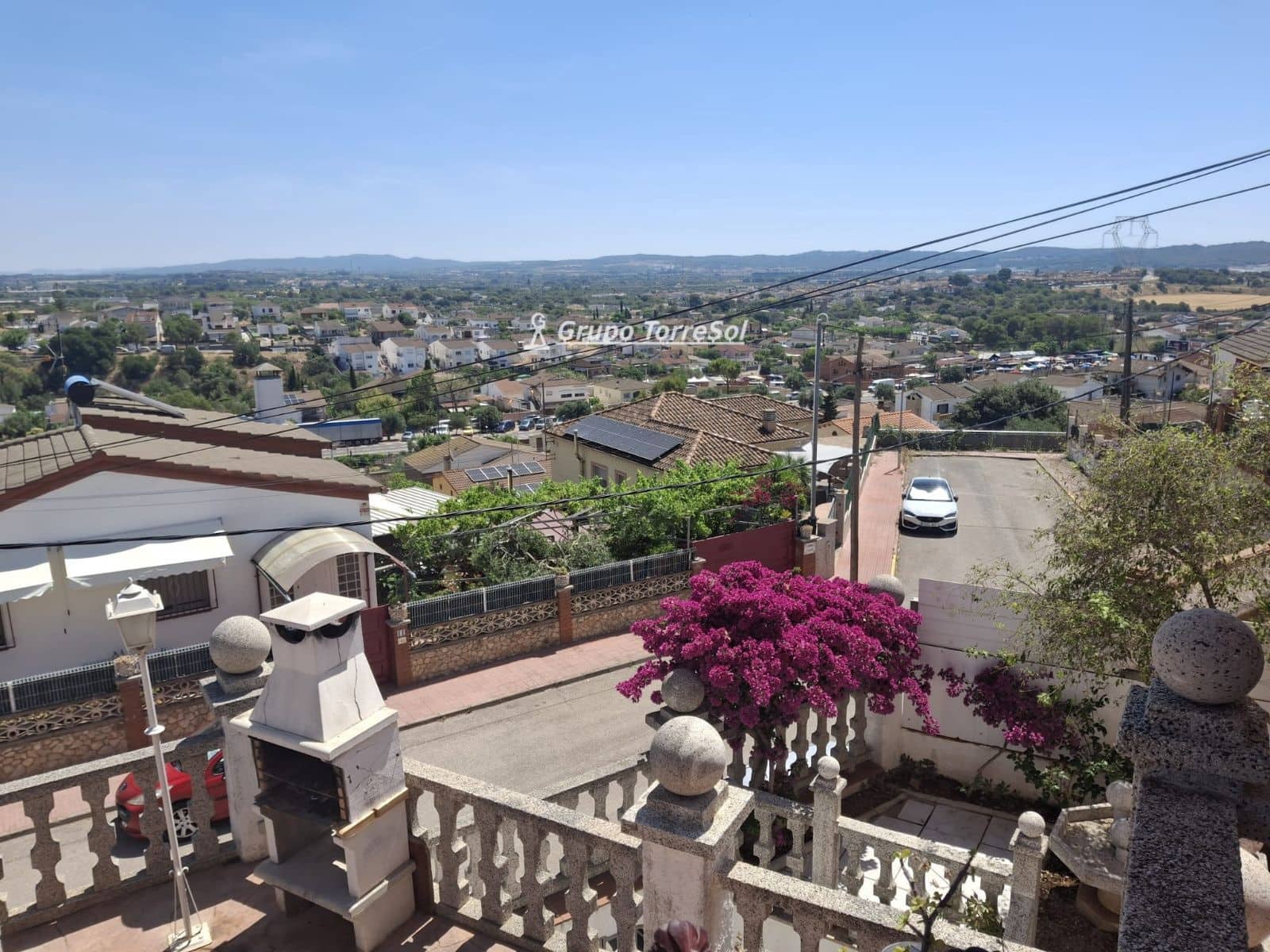 4 bedroom Villa for sale in Albinyana with garage - € 294,000 (Ref: 9934921)
