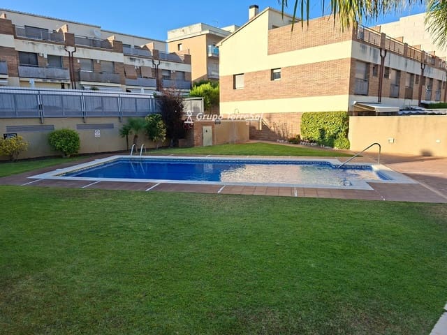 3 slaapkamer Huis te koop in El Vendrell met zwembad garage - € 355.000 (Ref: 9935286)